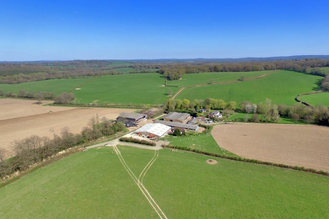 Owletts Farm, Thornhill Road, Ashurst Wood, West Sussex RH19 3SL 6