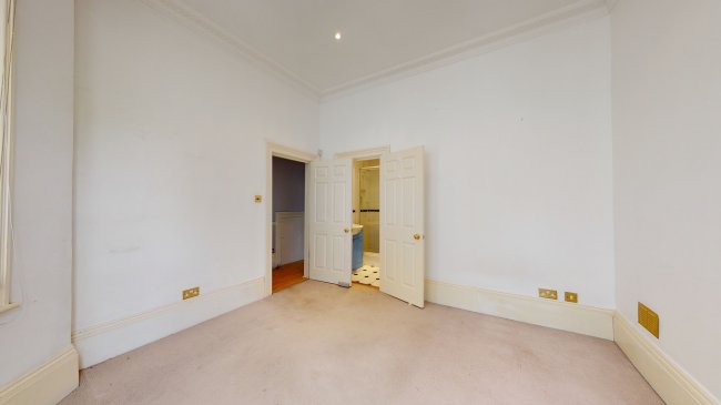 Flat B (Upper Ground Floor), 11 Crossfield Road, Hampstead NW3 4NS 10