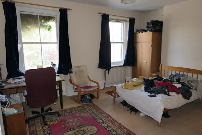 70 Winsor Terrace, Beckton, London, E6 6LE 1