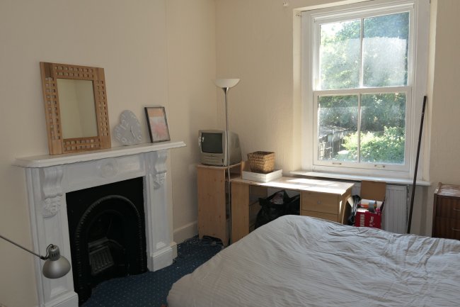 70 Winsor Terrace, Beckton, London, E6 6LE 1