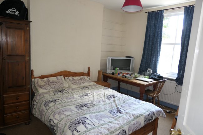 70 Winsor Terrace, Beckton, London, E6 6LE 1