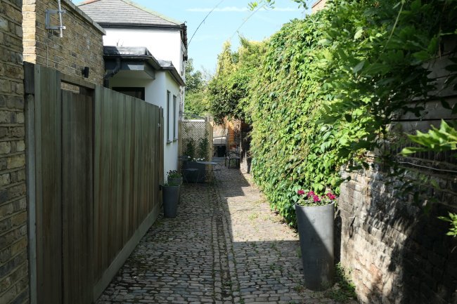 176 Battersea Park Road, Battersea, London, SW11 4ND 4