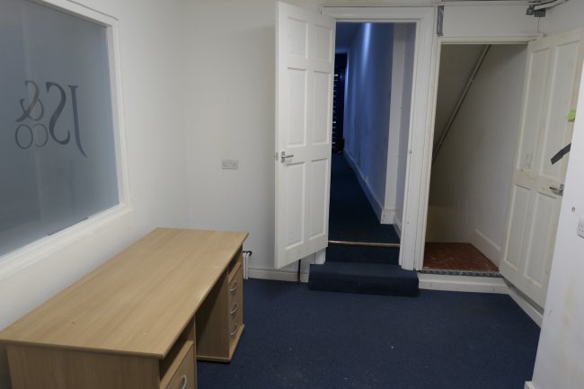 176 Battersea Park Road, Battersea, London, SW11 4ND 4