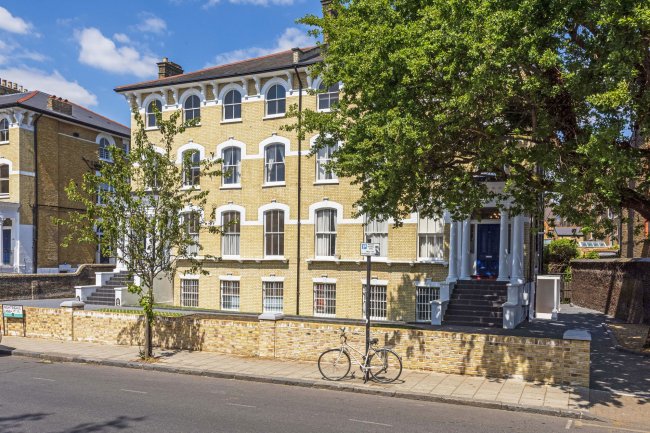 1 Nightingale Mansions, 42-44 Nightingale Lane, Balham, London, SW12 8TN 9