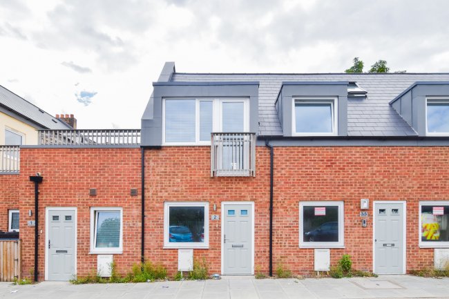 2 Buckingham Court, Buckingham Road, Ilford, Essex, IG1 1FB 8