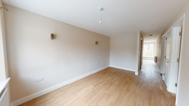 2 Buckingham Court, Buckingham Road, Ilford, Essex, IG1 1FB 8