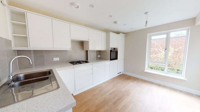 2 Buckingham Court, Buckingham Road, Ilford, Essex, IG1 1FB 8