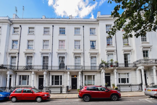 224A Gloucester Terrace, Paddington, London, W2 6HU 1