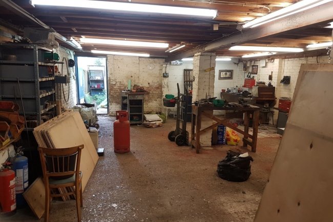Workshop Unit rear of 15 Mill Lane, Carshalton, Surrey, SM5 2JY 1
