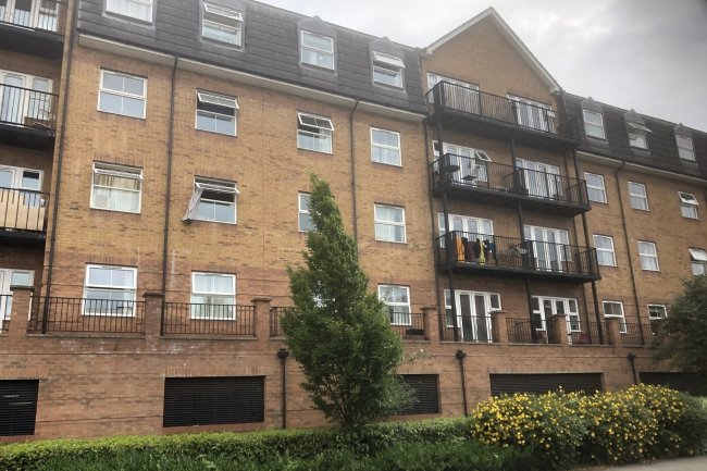 80 The Academy, Holly Street, Luton, Bedfordshire, LU1 3DD 2