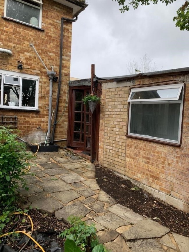 156 Kings Drive, Edgware, Middlesex, HA8 8EQ 5