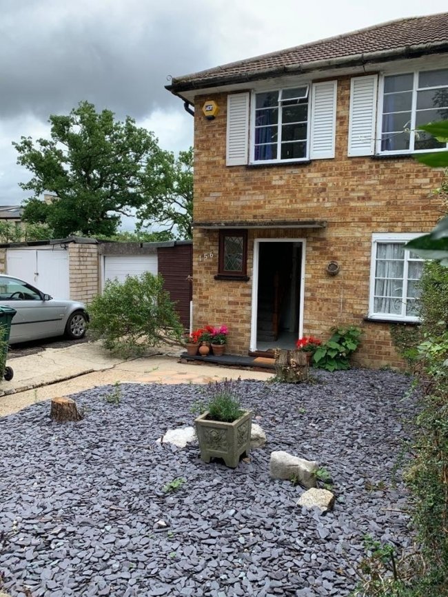 156 Kings Drive, Edgware, Middlesex, HA8 8EQ 5