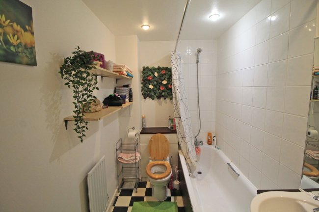 5 Hurricane House, Gunyard Mews, Shooter's Hill, London ,SE18 4GE 10