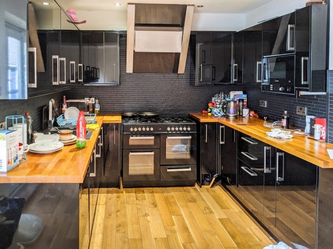 18 Hyde Park Road, Mutley, Plymouth PL3 4RJ 6