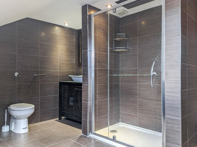 18 Hyde Park Road, Mutley, Plymouth PL3 4RJ 6