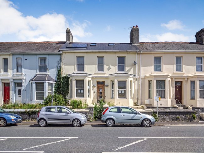 18 Hyde Park Road, Mutley, Plymouth PL3 4RJ 6
