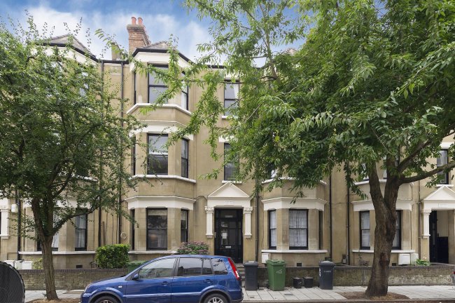 12 Cleveland Mansions, Mowll Street, Lambeth, London SW9 0ES 7