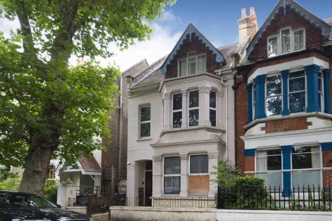 70 Thornton Avenue, Chiswick, London, W4 1QQ 6