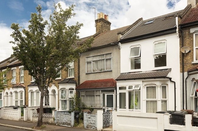 71 Leslie Road, Leytonstone, London E11 4HF 6