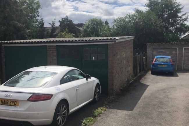 Garage to the Rear of 110 Avondale Road, Staines, Middlesex TW18 2NF 1