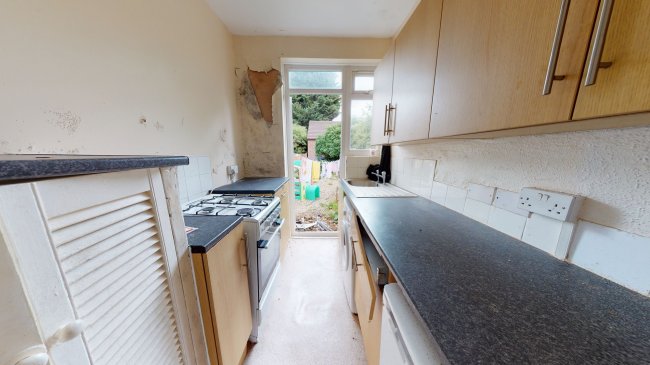 45 Stainton Road, Enfield, Middlesex EN3 5JP 2