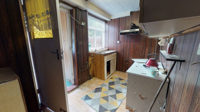 60 Dryfield Road, Edgware Middlesex HA8 9JT 1