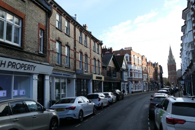 31 South Street, Eastbourne, East Sussex BN21 4UP 7