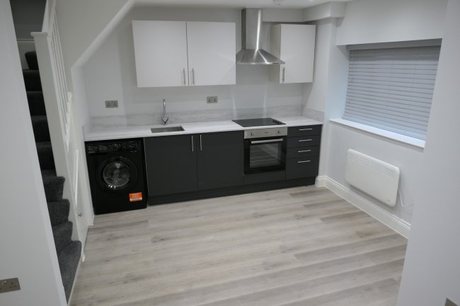 3 Alexander Charles House, Station Passage, off George Lane, South Woodford, London E18 1JL
 4