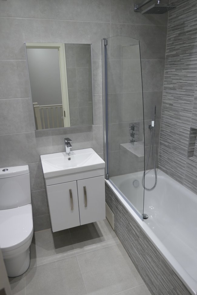 3 Alexander Charles House, Station Passage, off George Lane, South Woodford, London E18 1JL
 4