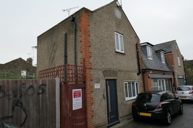 3 Alexander Charles House, Station Passage, off George Lane, South Woodford, London E18 1JL
 4