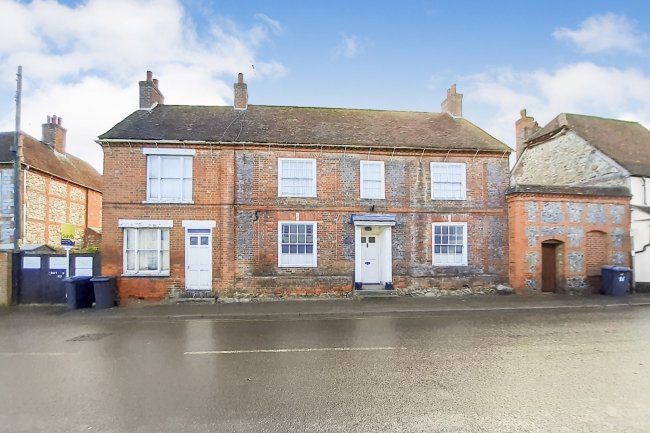 Baydon House, High Street, Lambourn, Hungerford, RG17 8XN 5
