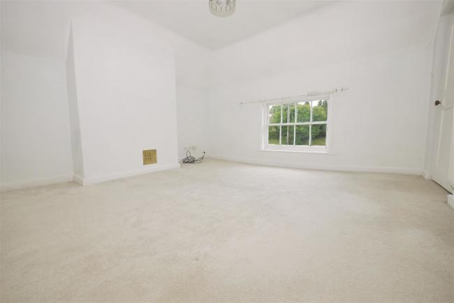 8 and 9 South Gardens, South Harting, Petersfield, West Sussex GU31 5QJ 4