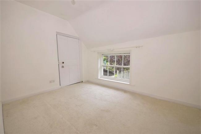 8 and 9 South Gardens, South Harting, Petersfield, West Sussex GU31 5QJ 4