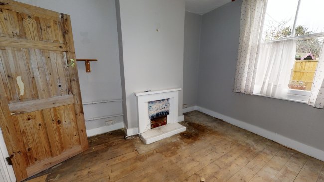 142 Lavenham Road, Southfields, London, SW18 5EP 8