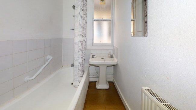 142 Lavenham Road, Southfields, London, SW18 5EP 8