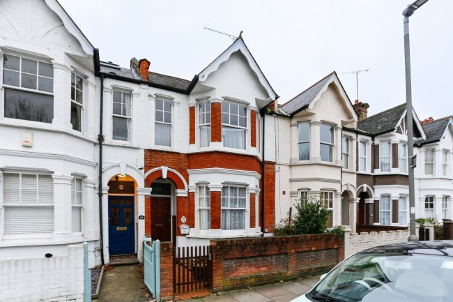 142 Lavenham Road, Southfields, London, SW18 5EP 8