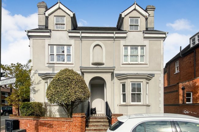 1-4 Denver Court, 1 Church Road, Leatherhead, Surrey KT22 8AT
 7