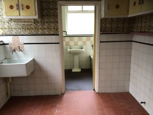 52 Albert Square, Stratford, London E15 1HH 4