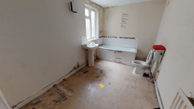 38 Coleraine Road, Hornsey, London N8 0QL 1