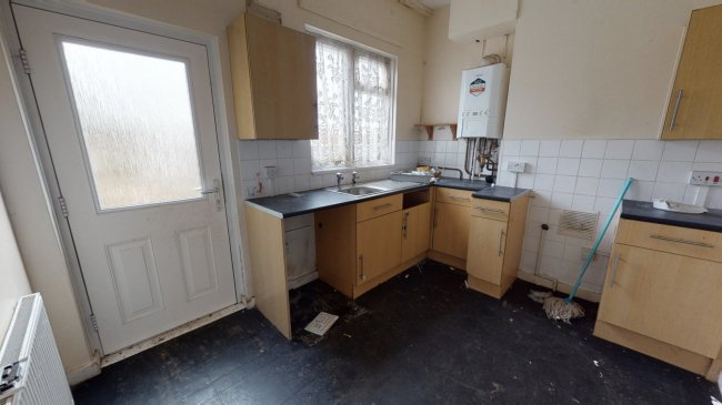 38 Coleraine Road, Hornsey, London N8 0QL 1