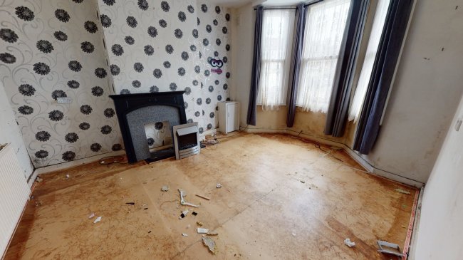 38 Coleraine Road, Hornsey, London N8 0QL 1