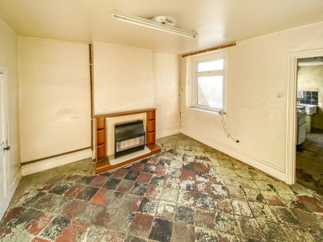 10 Park Lane, Chippenham, Wiltshire, SN15 1LR
 8