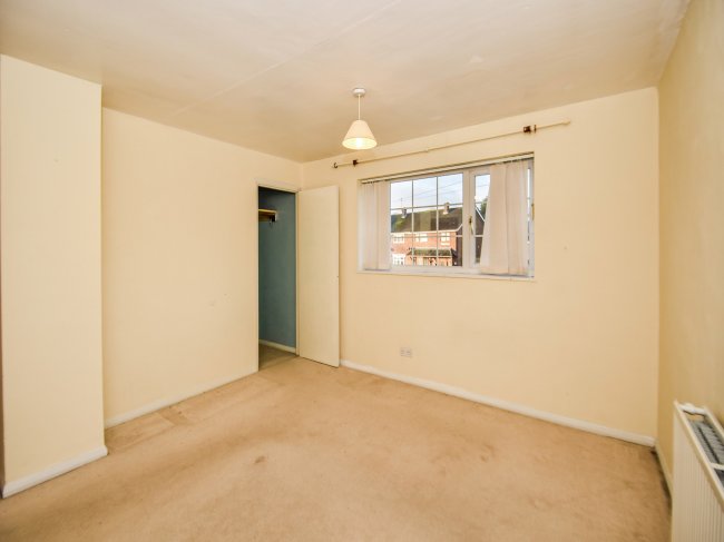 27 Ambleside Drive, Worcester, Worcestershire WR4 9DA
 10