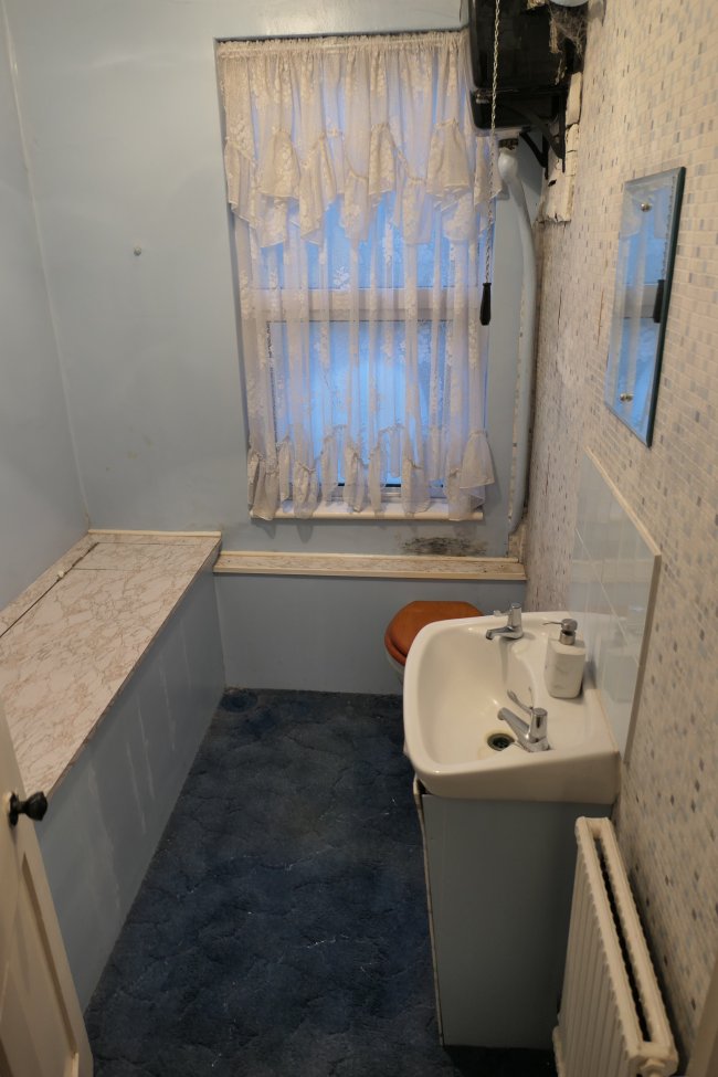 56 Avondale Road, South Croydon, Surrey CR2 6JA
 10