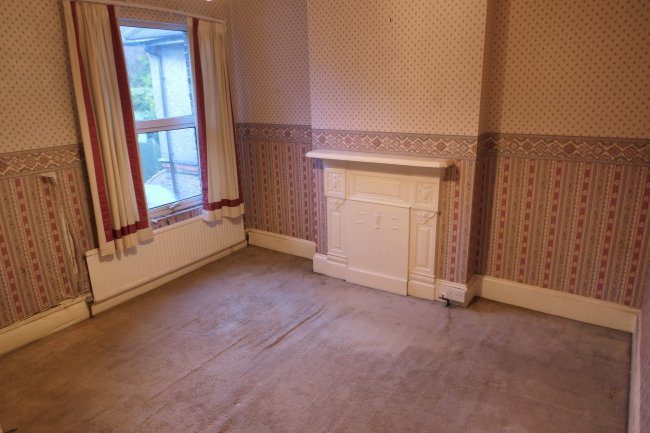 56 Avondale Road, South Croydon, Surrey CR2 6JA
 10