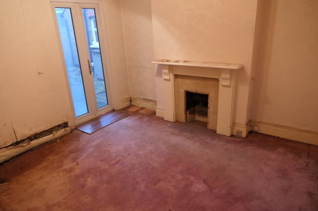 56 Avondale Road, South Croydon, Surrey CR2 6JA
 10