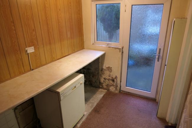 56 Avondale Road, South Croydon, Surrey CR2 6JA
 10