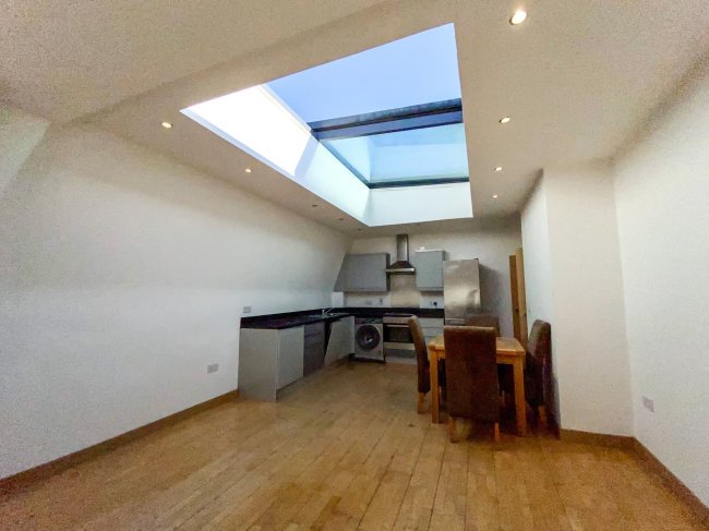 11 Raine Gardens, Mornington Road, Woodford Green, Essex IG8 0UA 7