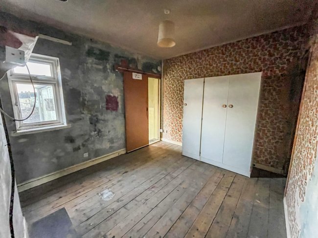 47 Gordon Road, Chatham, Kent, ME4 5LU
 7