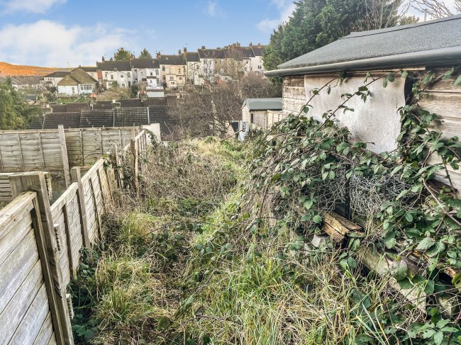 47 Gordon Road, Chatham, Kent, ME4 5LU
 7